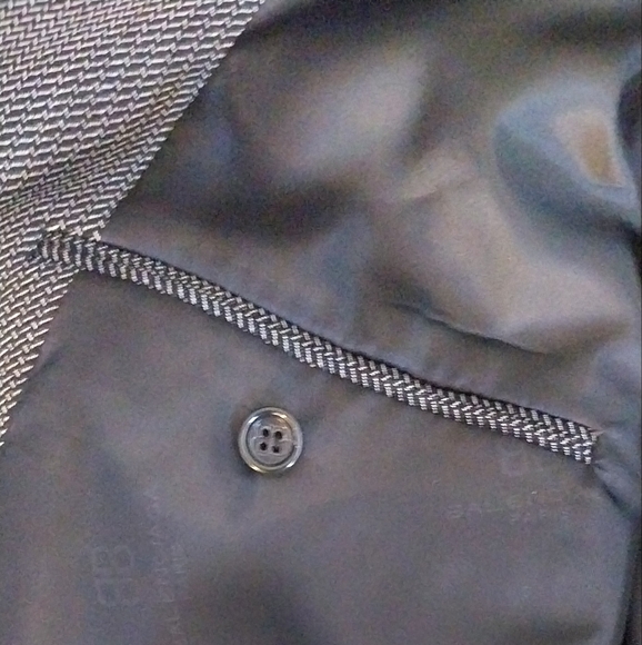 Brand new Balenciaga wool  blazer - Picture 9 of 16